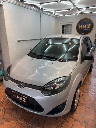 FORD FIESTA 1.6 ROCAM SEDAN 8V FLEX 4P MANUAL FORD FIESTA 1.6 ROCAM SEDAN 8V FLEX 4P MANUAL